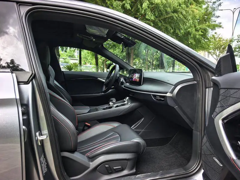 MG7 2023 2.0T Automatic Beauty Hunter Premium Edition — 19
