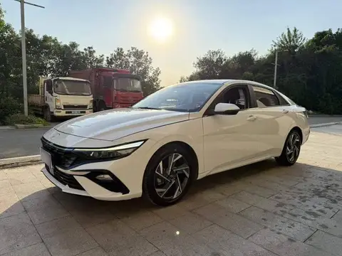 Elantra