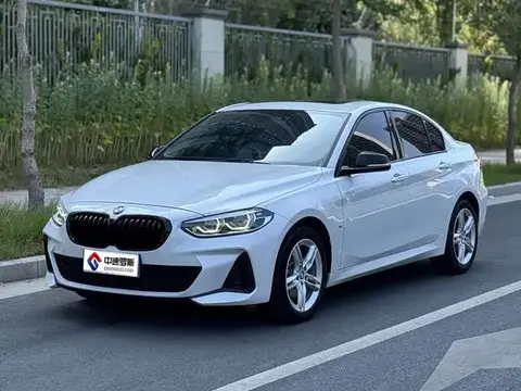 BMW 1 Series 2022 120i M Sport Night Edition