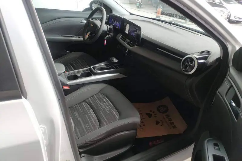Cruze 2023 1.5L Dual Clutch Enjoy Edition — 10