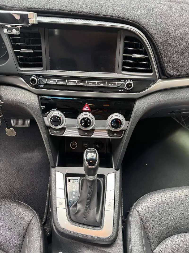 Leading 2019 1.5L CVT Intelligent Elite — 9