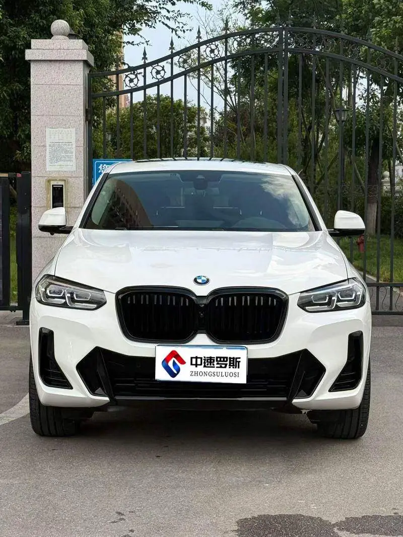 BMW X4 2022 xDrive 25i M Sport Package — 2