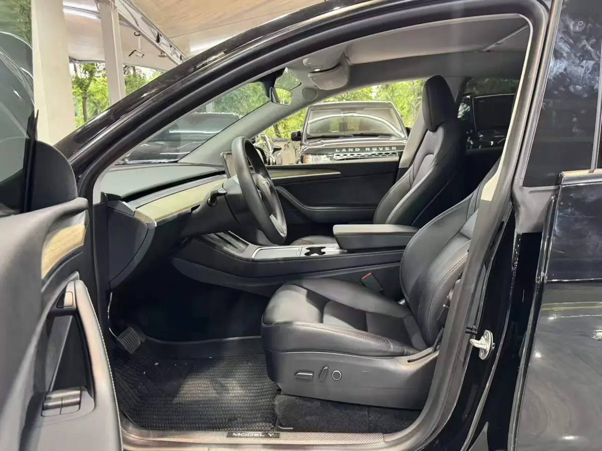Model Y 2022 facelifted rear-wheel drive version — 8