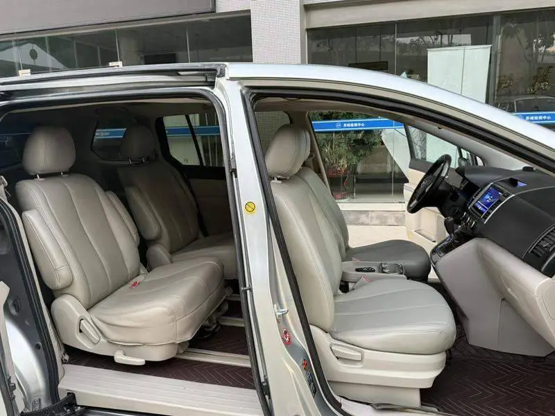 Mazda 8 2011 2.3L Supreme Edition — 9