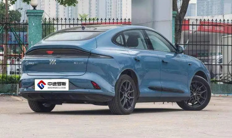 Zhiji LS6 2026 all-electric Max — 2