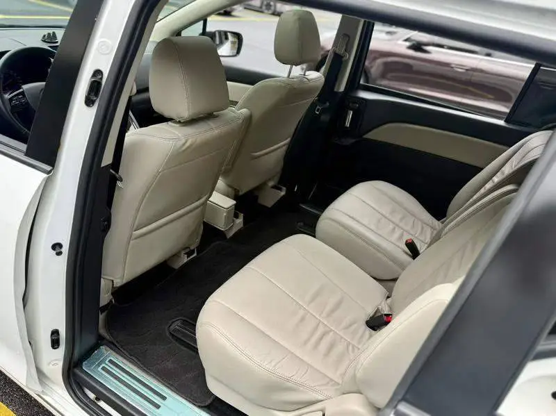 Mazda 8 2015 2.5L Pilot Edition — 12