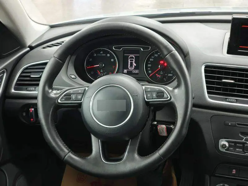 Audi Q3 2015 35 TFSI Progressive — 8