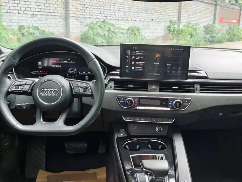 Audi A4L 2023 40 TFSI Luxury Dynamic Edition — 10