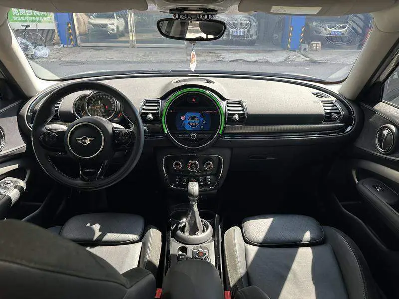 MINI CLUBMAN 2018 1.5T COOPER Artist — 6