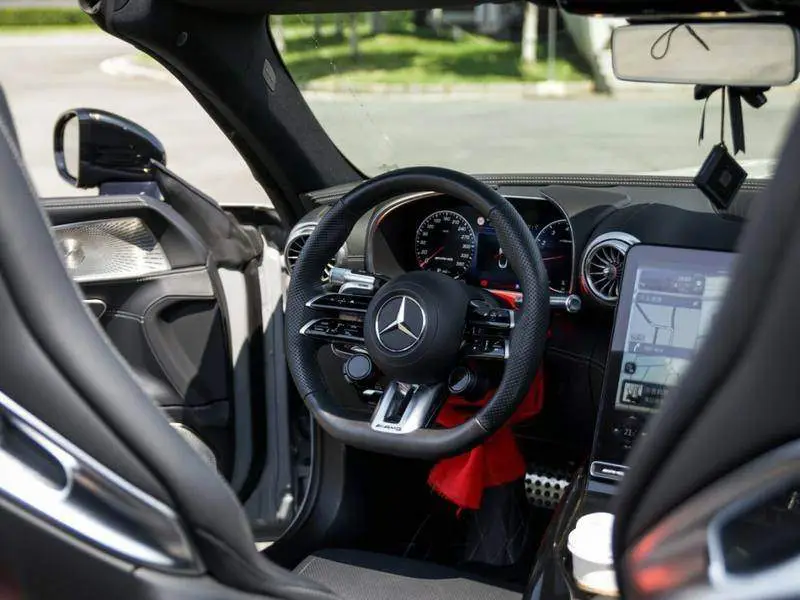 Mercedes-Benz SL-Class AMG 2024 AMG SL 63 4MATIC+ — 7
