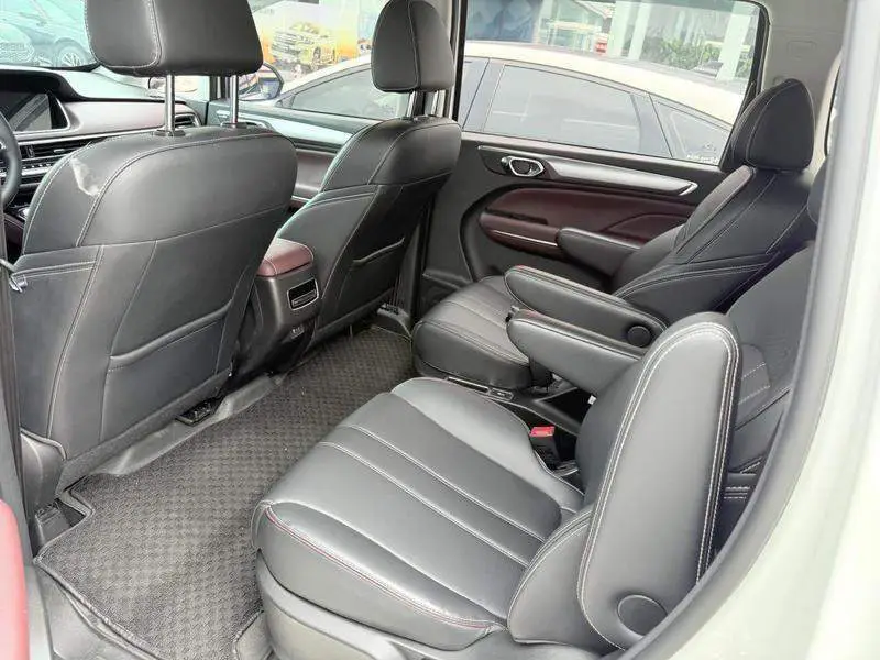 Trumpchi M6 2024 MAX 270T WDCT Premium Edition — 14