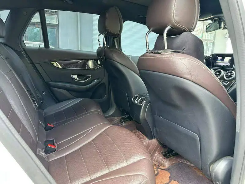 Mercedes-Benz GLC 2018 GLC 260 4MATIC Dynamic — 9