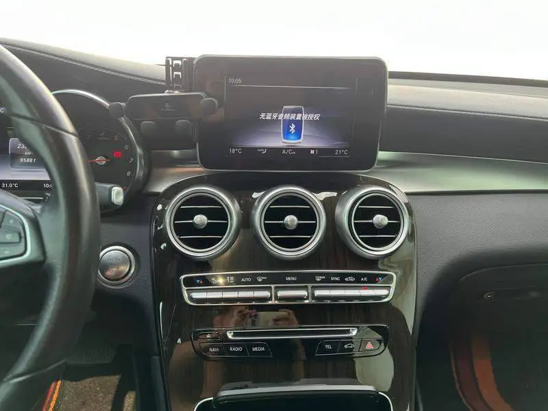 Mercedes-Benz GLC 2019 GLC 260 L 4MATIC Dynamic — 12