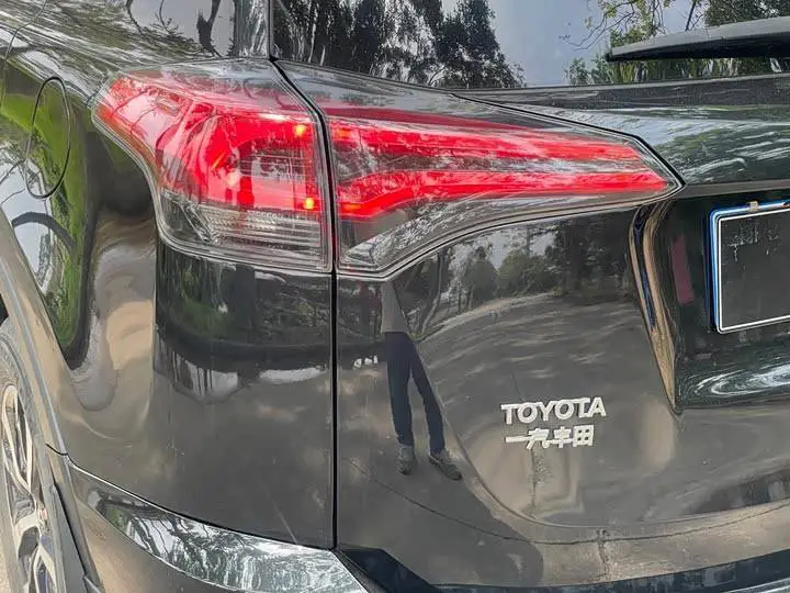 RAV4 Rongfang 2016 2.0L CVT 2WD Fashion Edition National V — 12