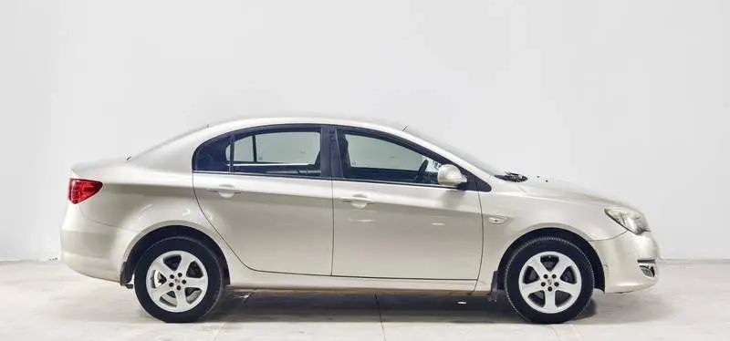 Roewe 350 2013 350S 1.5L Manual Centaur Edition — 8