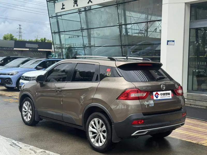 Zhonghua V3 2017 1.5L Automatic Intelligent Model — 4