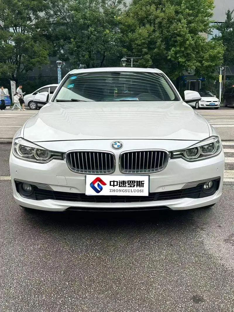 BMW 3 Series 2019 320Li Fashion Edition — 2