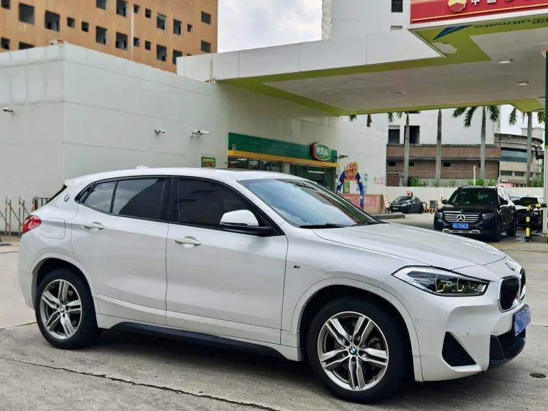 BMW X2 2020 sDrive25i Leading M Sport Package — 3