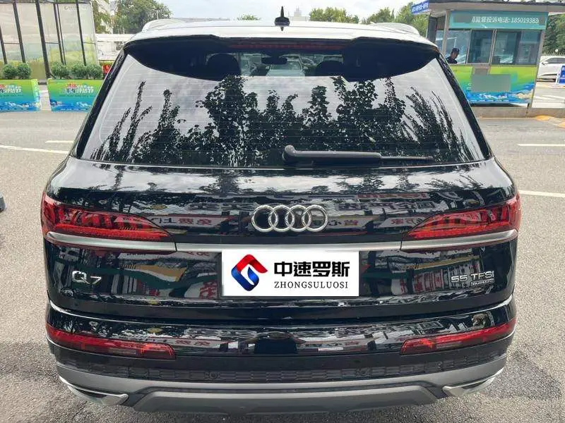 Audi Q7 2020 55 TFSI quattro S line sports model — 5
