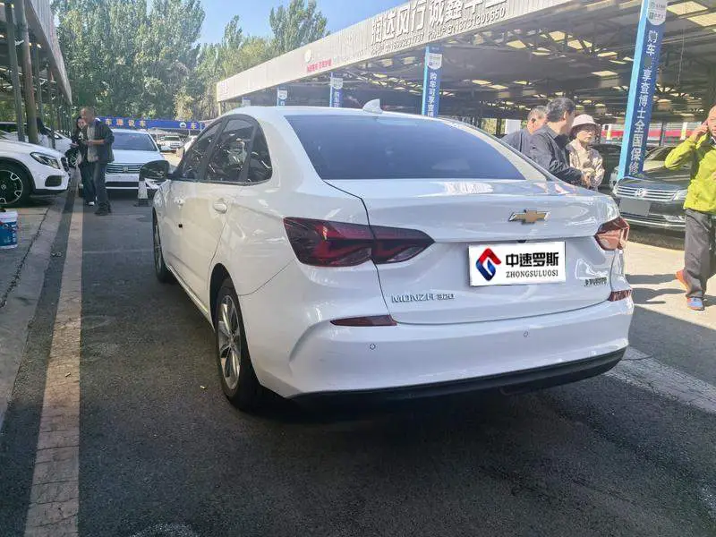 Cruze 2021 320 Automatic Enjoy Sunroof Edition — 4