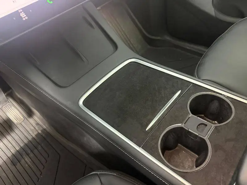 Model Y 2022 facelifted rear-wheel drive version — 9
