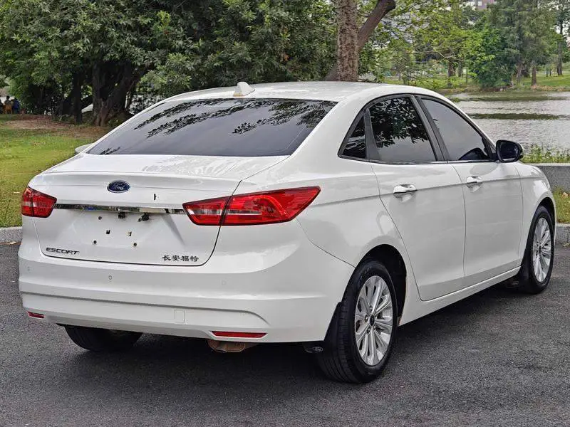 Furis 2015 1.5L Automatic Fashion Model — 7
