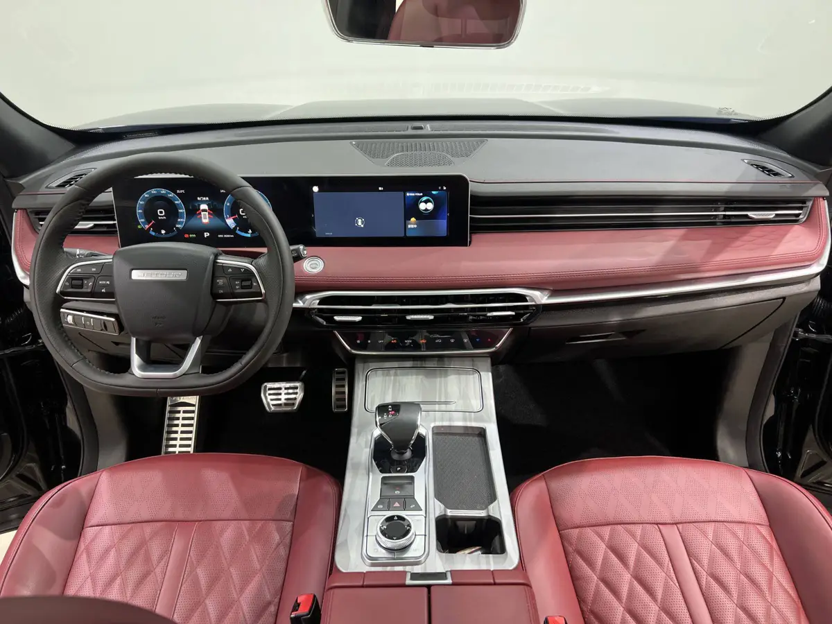 JETOUR X70 PLUS 2023 1.5T DCT Brave PLUS 5-seater — 11