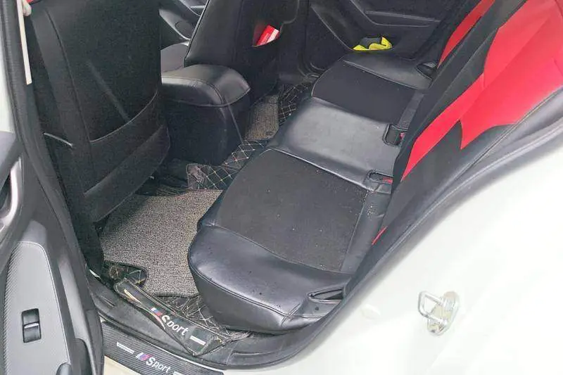Mazda 3 Angkesaila 2017 Sedan 1.5L Automatic Comfort National VI — 16