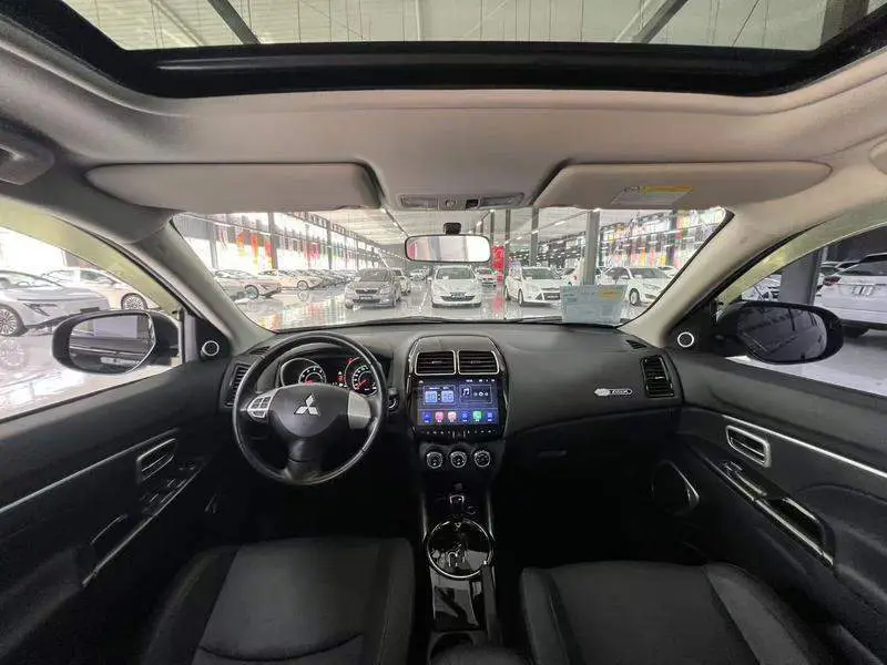 ASX 2018 2.0L CVT 2WD Premium Edition — 13
