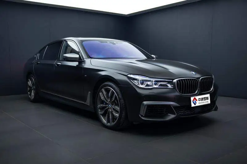 BMW 7 Series 2017 M760Li xDrive Premium Luxury Edition — 3
