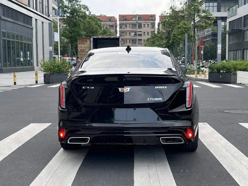 Cadillac CT4 2022 28T Premium — 6