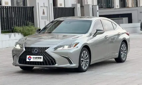 Lexus ES 2021 300h Excellence Edition