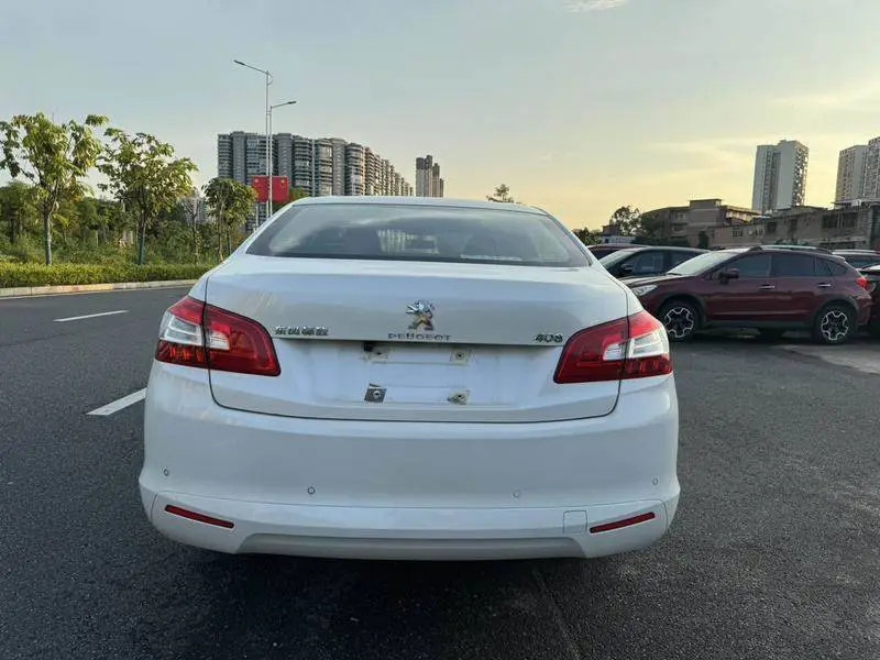 Peugeot 408 2015 1.2T Automatic Luxury Edition — 6