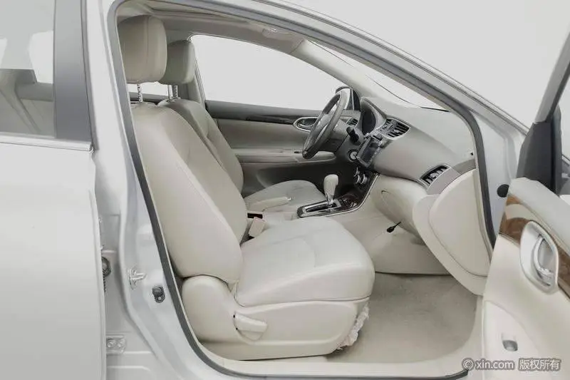 Sylphy 2012 1.6XL CVT Deluxe Edition — 17