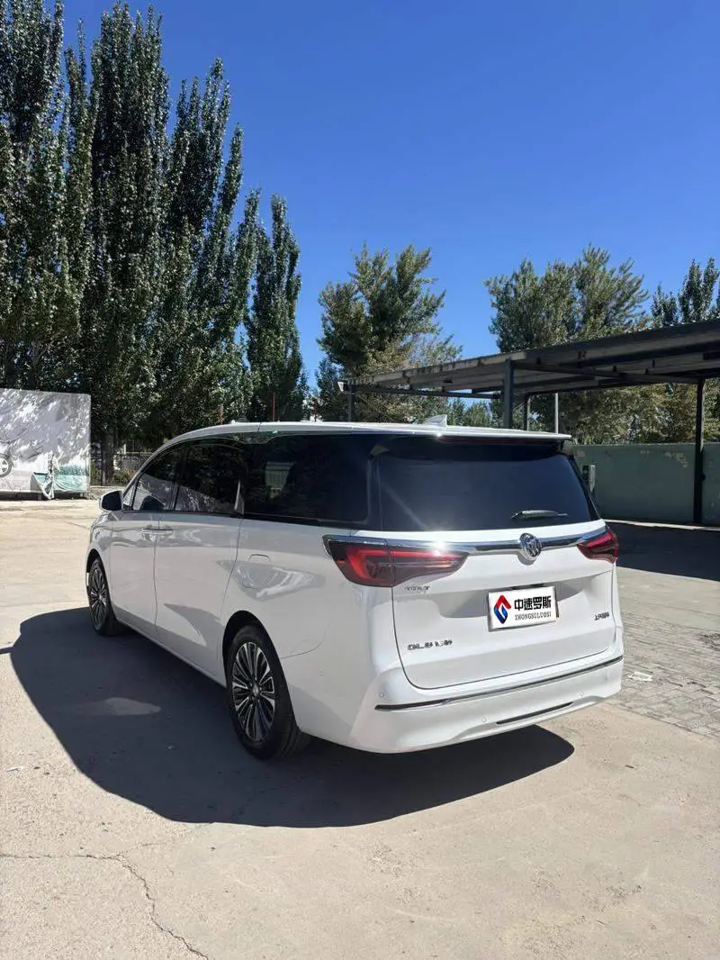 Buick GL8 2022 ES Lu Zun 653T Luxury Edition — 4