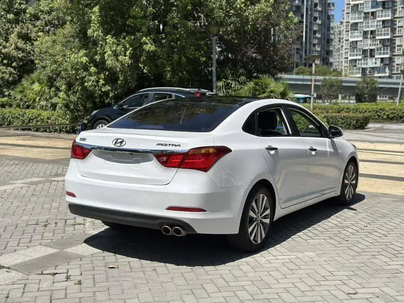Name map 2014 1.8L Automatic Premium DLX — 6