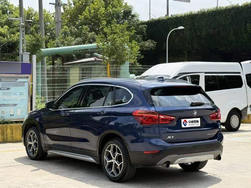 BMW X1 2018 xDrive20Li Premium Edition — 4