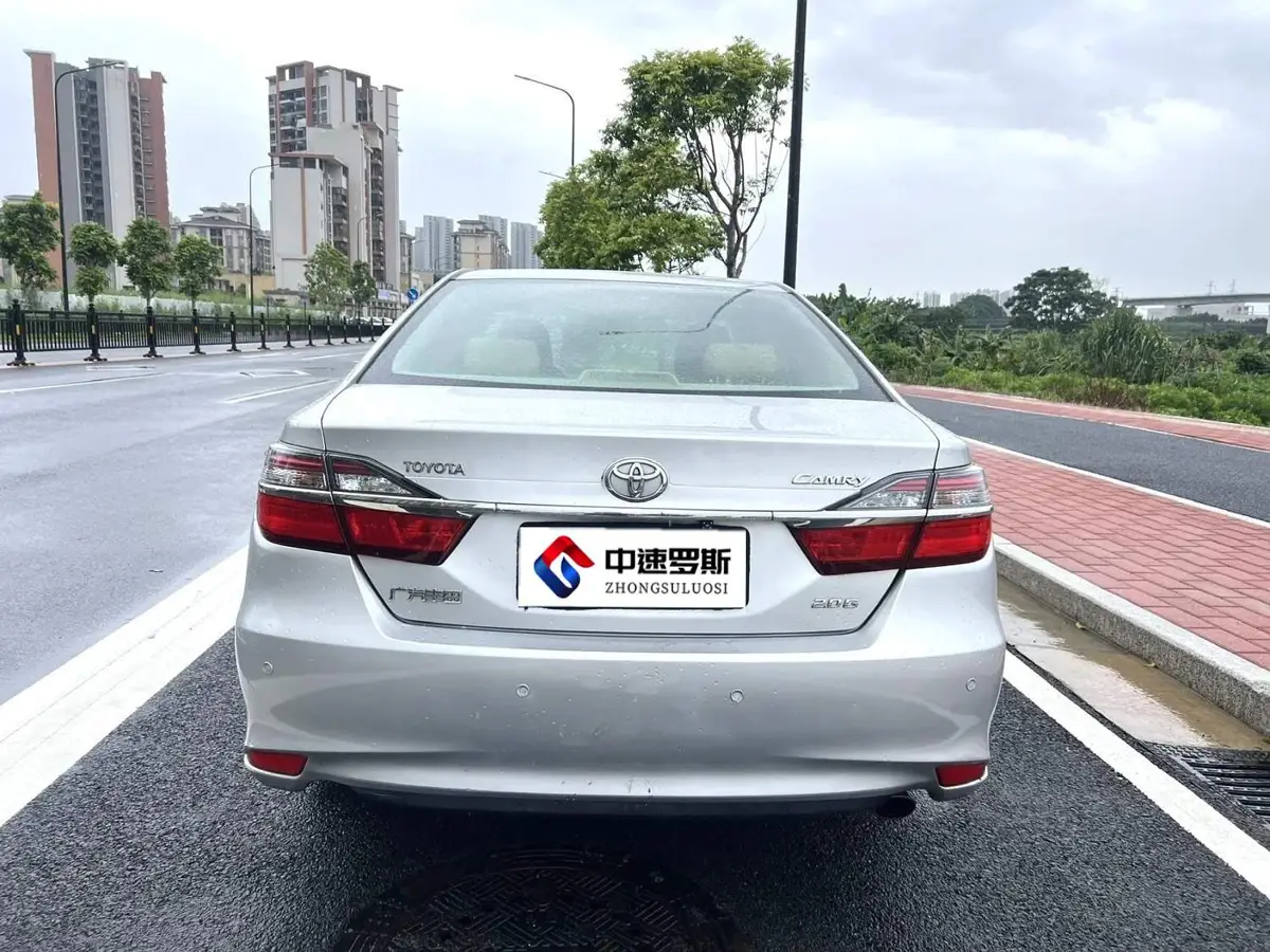 Camry 2015 2.0G Leading Edition — 5