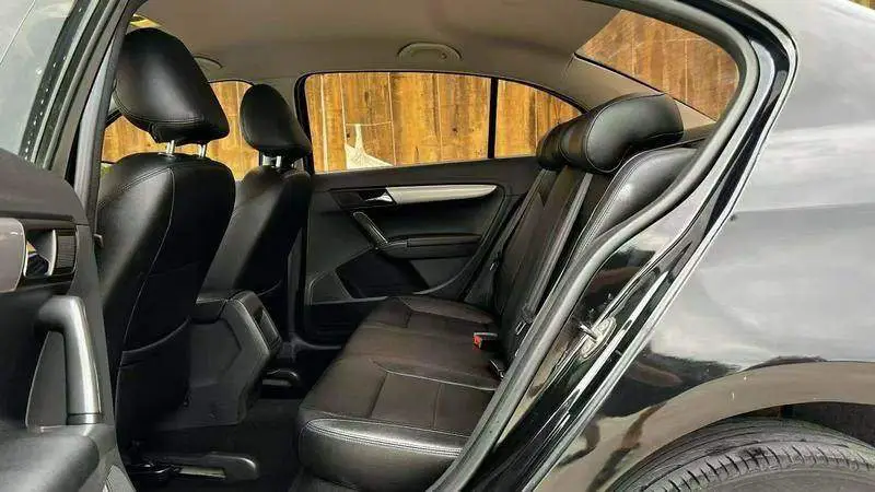 Lavida 2013 Classic 1.6L Manual Comfort Edition — 9