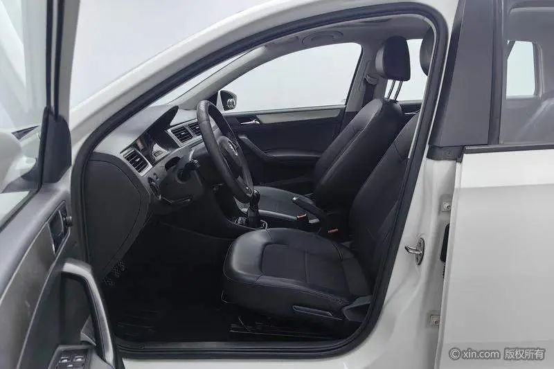 Xindong 2014 1.6L Manual Enjoy Edition — 17