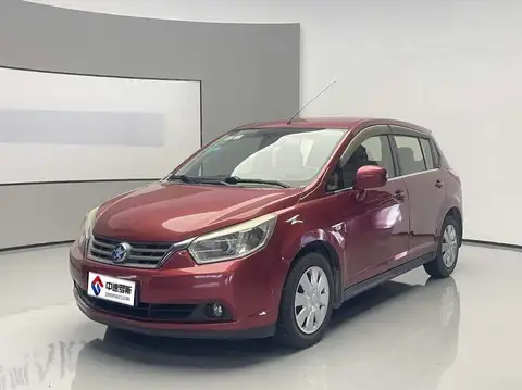 Venucia R50 2013 1.6L Automatic Fashion Edition