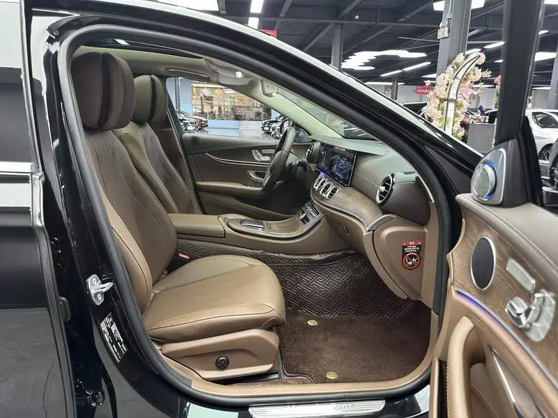 Mercedes-Benz E-Class 2019 E 300 L Fashion Edition — 7