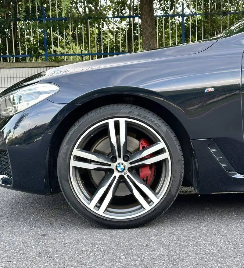 BMW 6 Series GT 2018 640i xDrive M Sport Package — 11