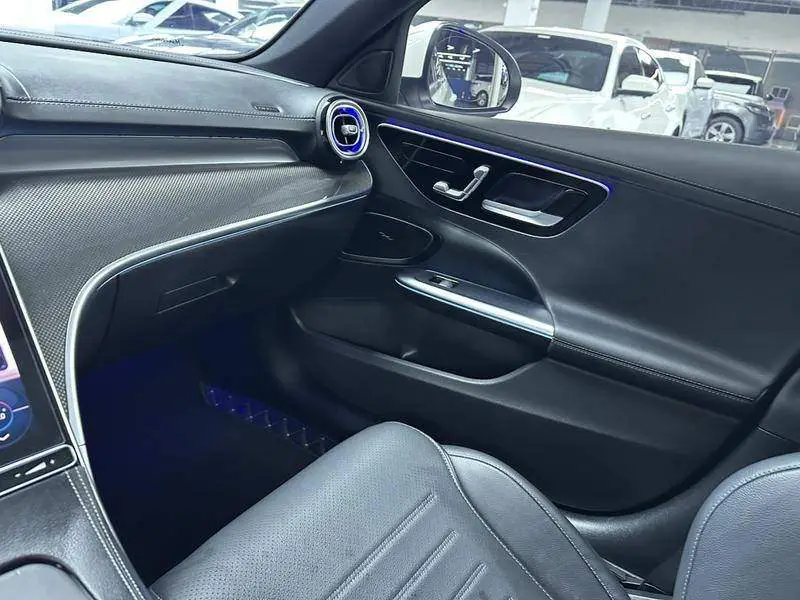 Mercedes-Benz C-Class 2023 C 260 L Sport Edition — 16