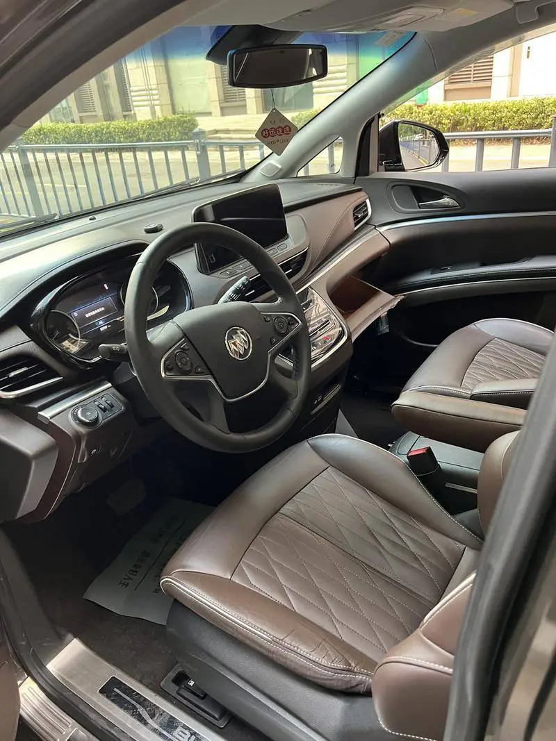 Buick GL8 2021 Land Business Class 652T Comfort — 8