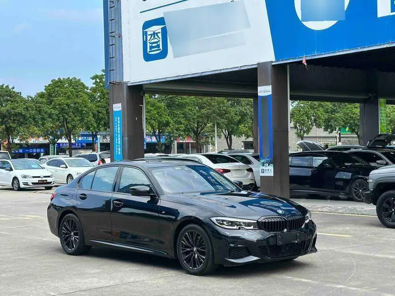 BMW 3 Series 2021 facelift 325i M Sport Night Edition — 3