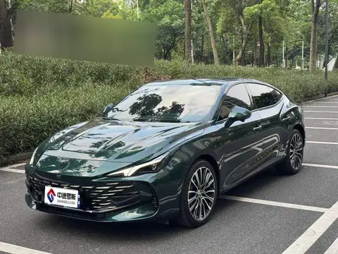 MG7 2023 2.0T Automatic Beauty Hunter Luxury Edition