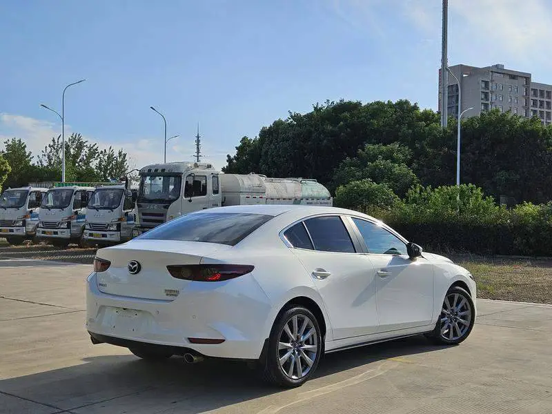 Mazda 3 Angkesaila 2023 2.0L Automatic Elegant Edition — 5