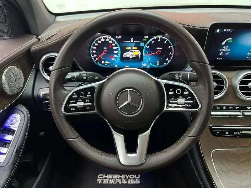 Mercedes-Benz GLC 2022 GLC 300 L 4MATIC Dynamic — 14