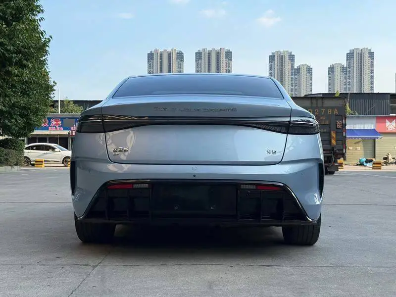 seal 2022 550km Standard Range Rear-wheel Drive Elite — 5
